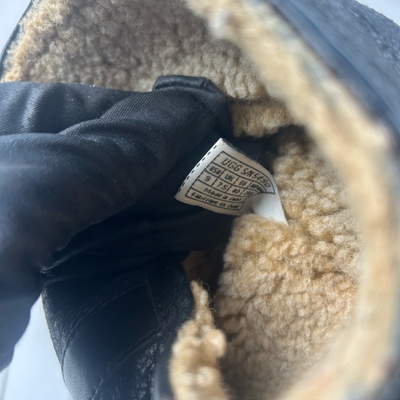 UGG Brooks Tall Black Leather Women's Casual Boots Size 9 SEE PHOTOS - Picture 10 of 15